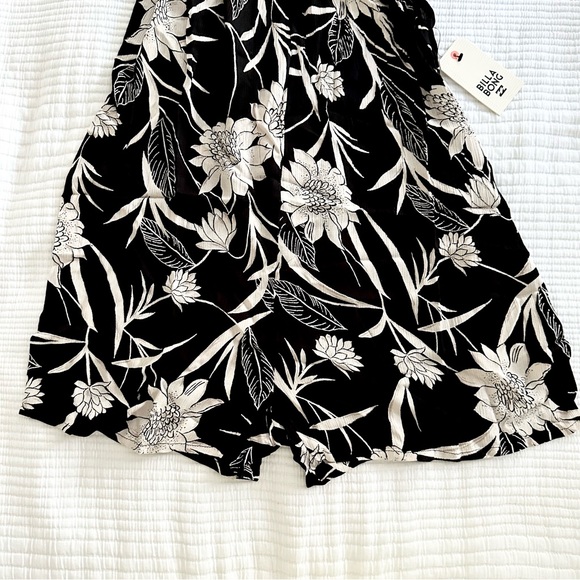 | billabong • surfs up mini swim cover up romper • small | - Picture 12 of 13